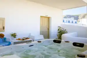 Villa Dina with private Juccuzi, Perissa