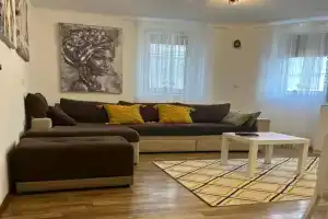 Lana apartman, Belgrade