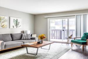 Sunnyvale 1BR w Gym Pool Courts nr Tech HQs SFO-368 Apartments, Sunnyvale