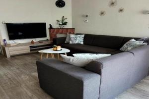 LoraJoja appartement à 400m de la mer, parking privatif, 3 chambres Apartments, Koksijde