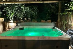 T3 avec spa, hyper centre, port Apartments, Porto-Vecchio