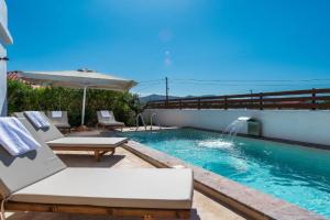 Villa Estrella with Heated pool, Aegina Town