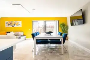 Park House - FOUR star luxury with parking and WI-FI, Belfast