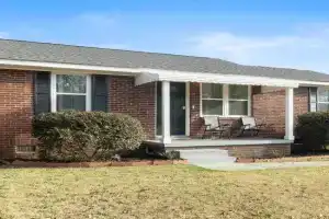 Hangout by firepit near USC with PET Guest house, Columbia