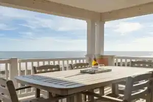 302 OPV Top Floor Ocean Views Penthouse, Folly Beach