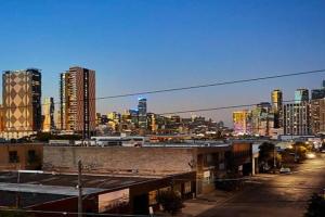 Superb City Views - Apartment, work or just relax!, Melbourne