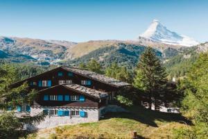 Apartment Chalet Turquino - Apartment Adlerhorst by Interhome, Zermatt