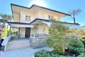 Bellaisa Bed & Breakfast Mini-hotel, Viareggio