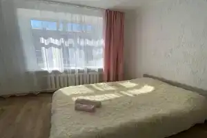 -studiya nedorogo naprotiv parka Metallurgov Apartments, Ust'-Kamenogorsk