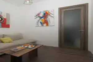 Stylish 2 bedroom City Centre Apartment with Terrace and Views, Sliema