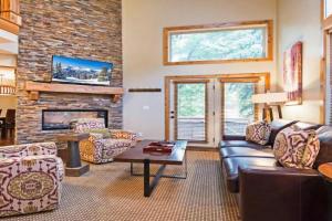 3BR Mountain Retreat Ski Hike and Private Hot Tub Guest house, Park City
