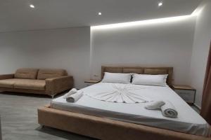 The Sunset View Apartments, Sarande