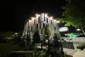 BS Hotel, Durres
