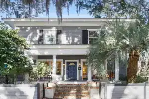 Starland Town House, Walk to the Park, Savannah