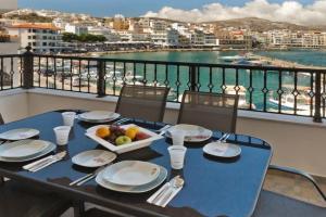 Crystal Chateau: Μaisonette above the sea Apartments, Karpathos Town