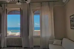 Skyline Apartments, Formia