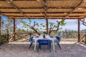 Villa Rusinella Minimalist Retreat with Sea Views by Feeling Italy, Sant-Agata Sui Due Golfi