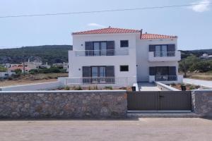 Agistri Beach Hotel, Skala