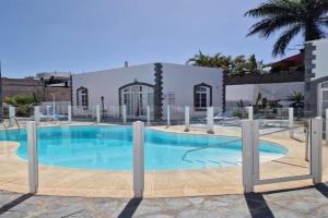 Nora Retreat (Fully Renovated) Villa, Corralejo