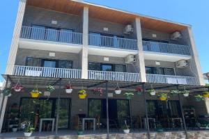 Sunrise Hotel