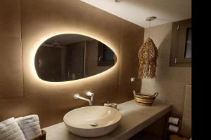 Phoenix Apartments, Parga