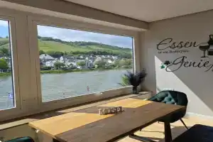 Ferienwohnung Schöne Aussicht Apartments, Zell an der Mosel