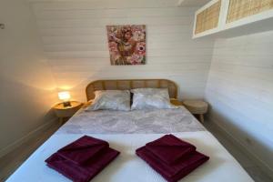 Appartement Duplex Climatisé Le Trident Apartments, St. Maries-de-la-Mer