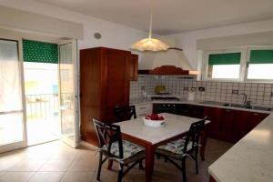 Maremma Holidays : Fiore Apartment, Follonica