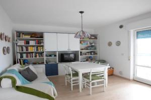 Seaside Apartment - vista mare e posto auto, San Benedetto del Tronto
