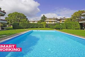 Borgo del Grillo P2-9 by Wonderful Italy Apartments, Sirmione