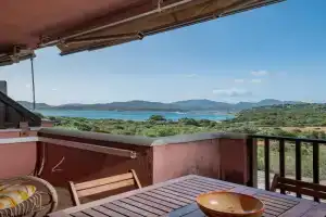 Rena Bianca House by Wonderful Italy, Portisco