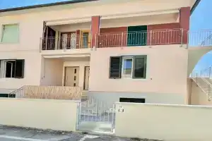 Trilocale Jolly Apartments, Marina di Bibbona