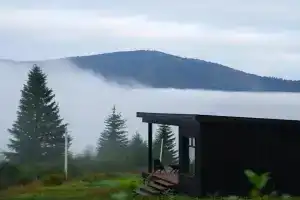 Chilloutzone - Budinok z bezkoshtovnim dzhakuzi ta kinoteatrom Cottage, Slavskoye