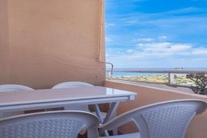 Spacious 4 bedroom with parking in town centre,, Nerja