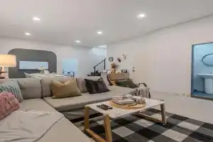 Spacious Haven Market 5BR 10 Sleeps RB1 Guest house, Bangkok
