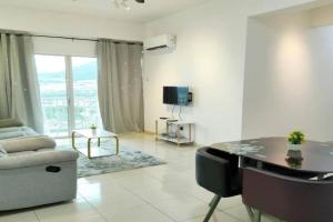 Comfy Home Near to SPICE and USM Apartments, Bayan Lepas