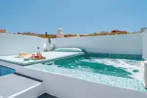 Star Cactus Traditional Cave Suite with Jacuzzi Villa, Messaria