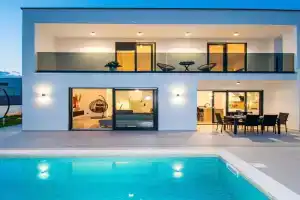 Villa Mina with a private pool in Pula, Pomer
