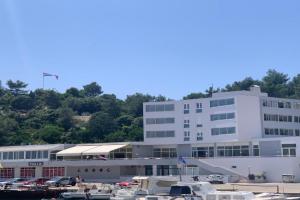 Hotel Tolero, Kardeljevo