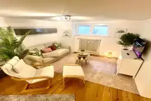 Gemütliche Souterrain Wohnung neben der Universitätsklinik in Apartments, Homburg