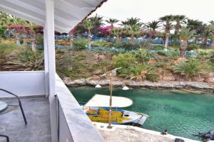 Sisi seaview apartments, Sissi