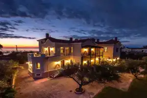 Sunset English Villas, Patras