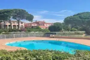 A 2 min des plages Clim parking Apartments, St. Maxime