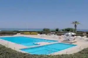 A CASA di ROSA,fronte spiaggia, piscina,parcheggio, Trapani