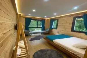 NİKA Hotel, Camlihemsin