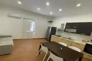 Le due maison Apartments, Pulsano