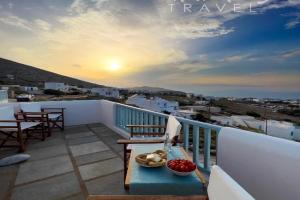 Traditional Maisonette with picturesque Chora View Guest house, Folegandros Town
