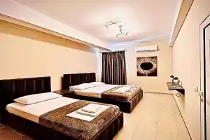 Kristian apartments, Berat