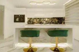 ΔVO luxury apartment, Istron