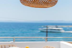 Nuovo Suites, Neos Marmaras